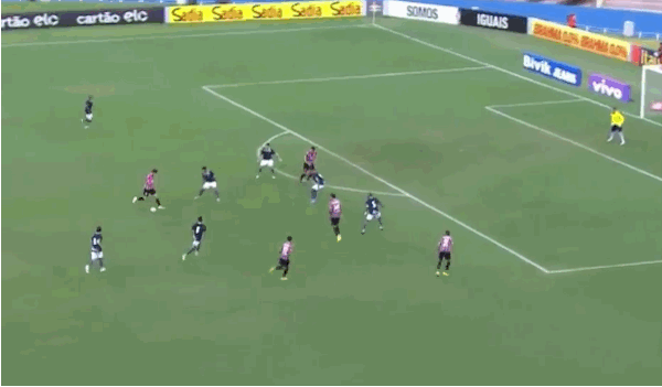 Kaka ghi bàn ngay trong trận đầu tiên trở lại Sao Paulo ảnh 2