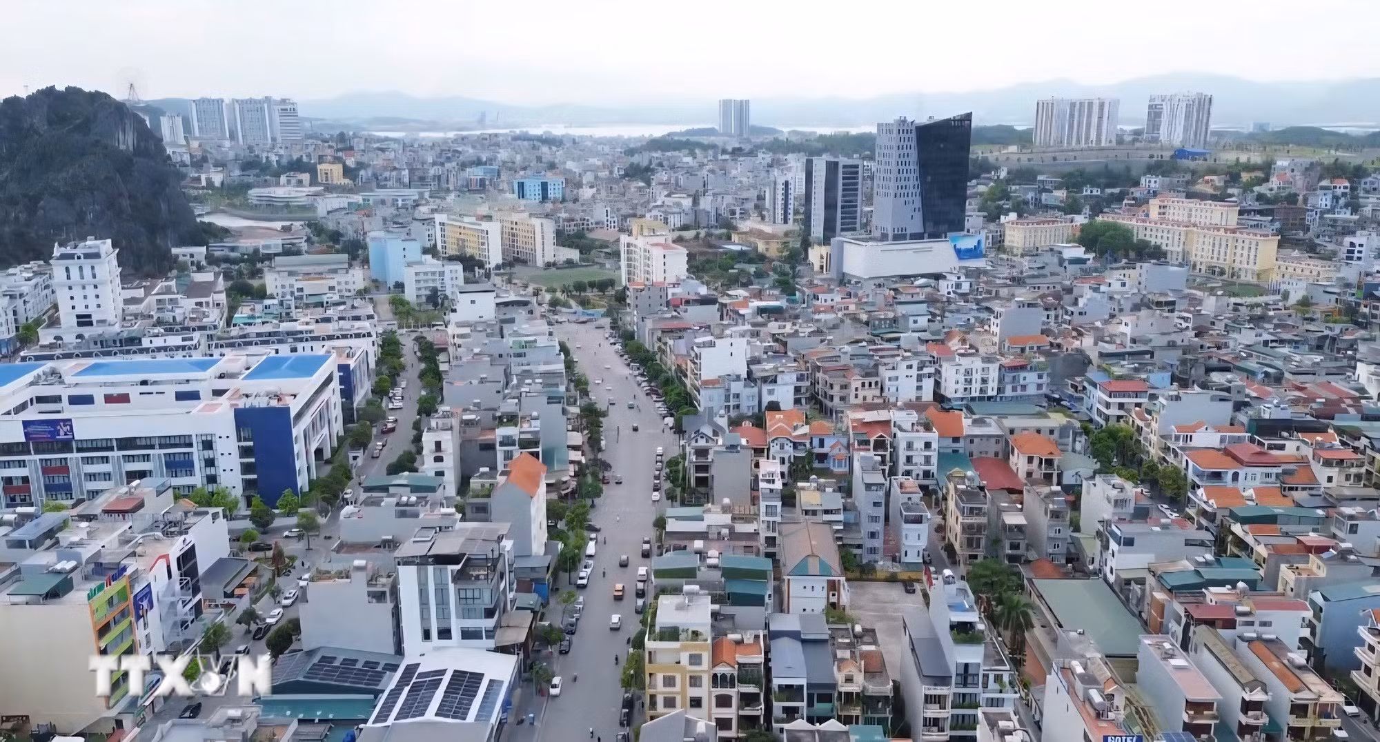 ttxvn-0309-quang-ninh-so-hoa-du-lieu-dat-dai-1.jpg