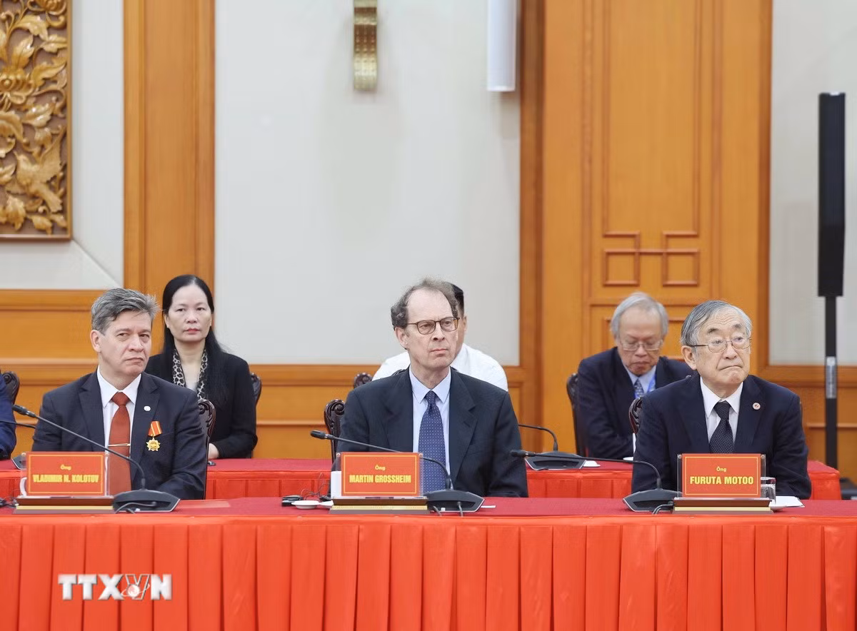 ttxvn-2610-tong-bi-thu-viet-nam-hoc-10.jpg