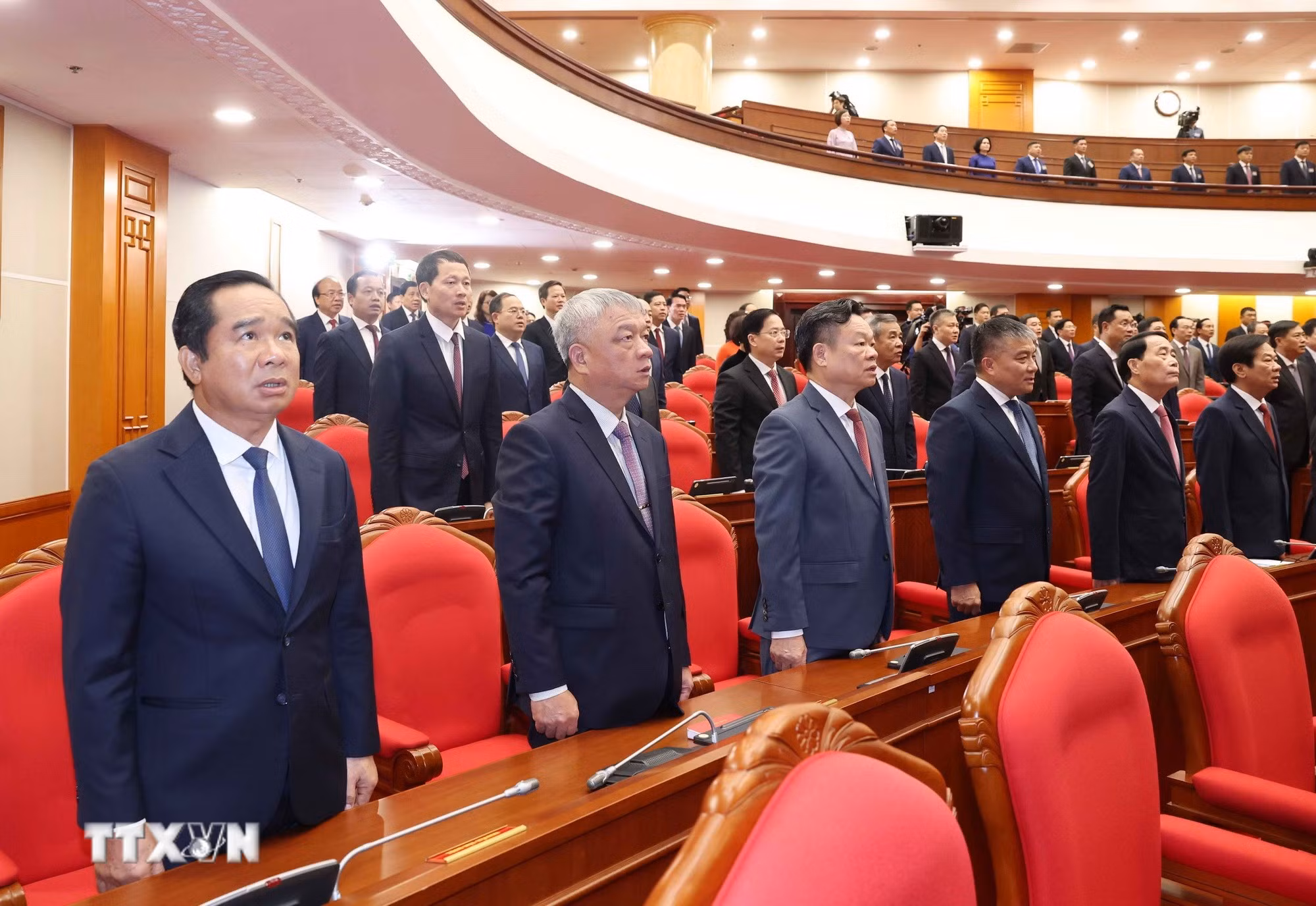 ttxvn_0510-khai-mac-hoi-nghi-lan-thu-4-ban-chap-hanh-trung-uong-dang-6056.jpg