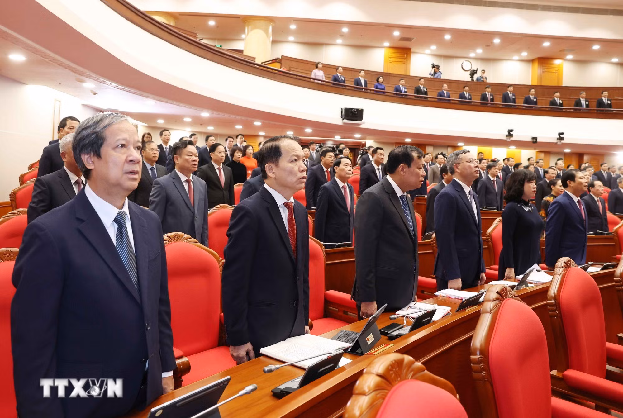 ttxvn_0510-khai-mac-hoi-nghi-lan-thu-4-ban-chap-hanh-trung-uong-dang-6526.jpg