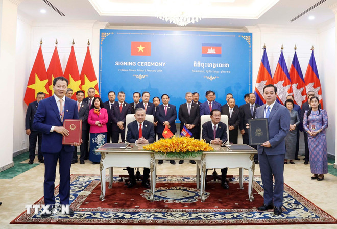 ttxvn-le-ky-cac-van-kien-hop-tac-giua-hai-nuoc-viet-nam-campuchia-10.jpg