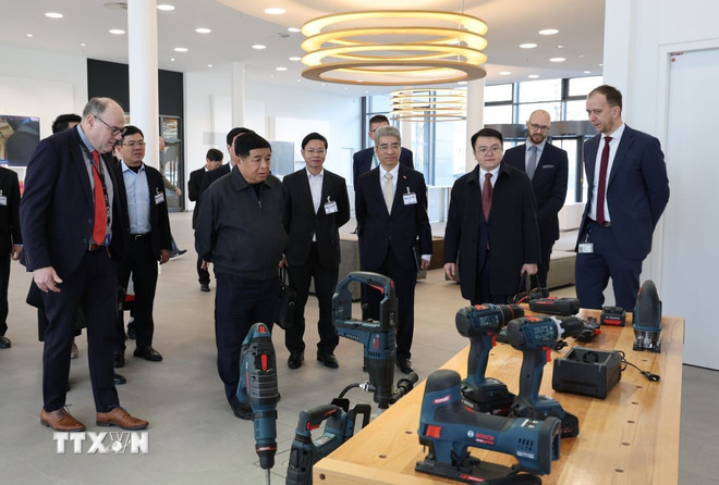 ttxvn-viet-nam-duc-tang-cuong-hop-tac-khoa-hoc-cong-nghe-va-doi-moi-sang-tao-2503-3.jpg