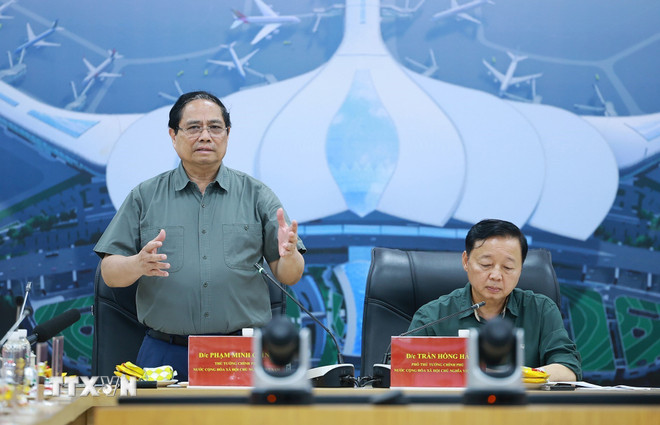 ttxvn-thu-tuong-kiem-tra-don-doc-thi-cong-du-an-cang-hang-khong-quoc-te-long-thanh-2905-10.jpg