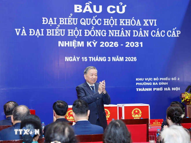ttxvn-tong-bi-thu-to-lam-bo-phieu-bau-cu-tai-phuong-ba-dinh-ha-noi-15-5.jpg
