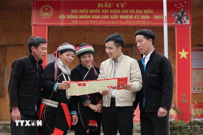ttxvn-bau-cu-quoc-hoi-va-hdnd-da-dang-hoa-cac-hinh-thuc-thuc-tuyen-truyen-bau-cu-tai-tuyen-quang-truoc-ngay-hoi-lon-0603-2.jpg