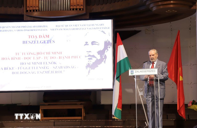 ttxvn-chu-tich-hoi-huu-nghi-hungary-viet-nam-16-2.jpg