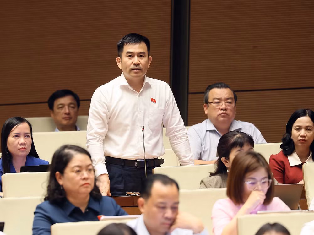 vna-potal-quoc-hoi-thao-luan-ve-du-an-luat-pho-bien-giao-duc-phap-luat-sua-doi-8943129.jpg