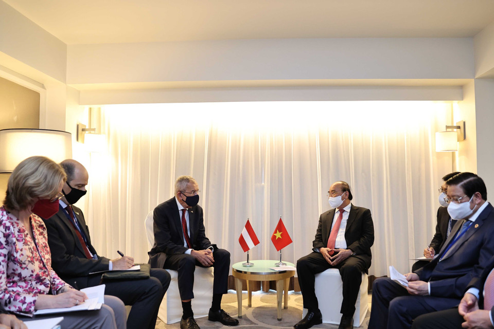 Chủ tịch nước Nguyễn Xuân Phúc gặp Tổng thống Áo Alexander Van der Bellen. (Ảnh: Thống Nhất/TTXVN)