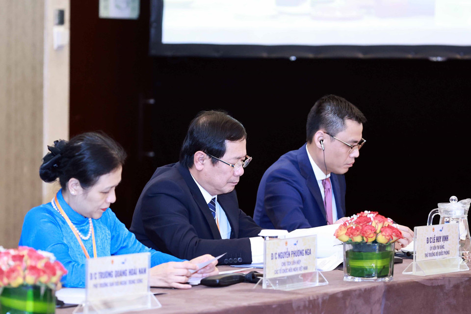 Đại biểu Việt Nam tham dự phiên thảo luận. (Ảnh: Thống Nhất/TTXVN)