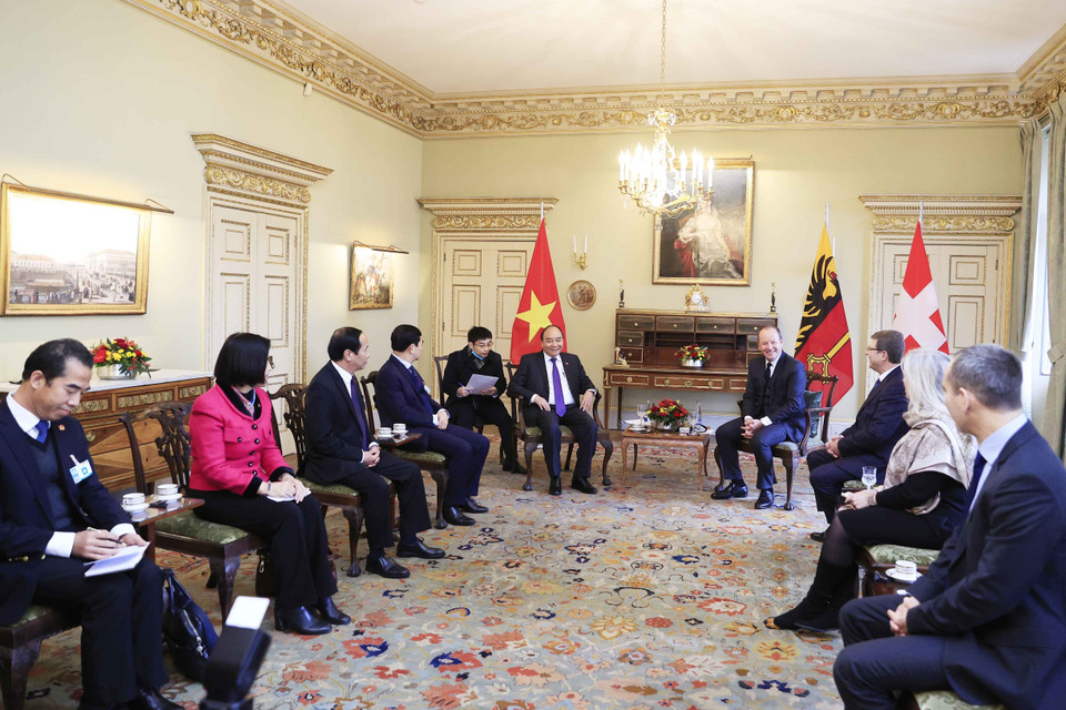 Chủ tịch nước Nguyễn Xuân Phúc bày tỏ vui mừng được đến thăm bang Geneva, nơi đặt trụ sở của nhiều cơ quan, văn phòng của Liên hợp quốc, các tổ chức quốc tế. (Ảnh: Thống Nhất/TTXVN)