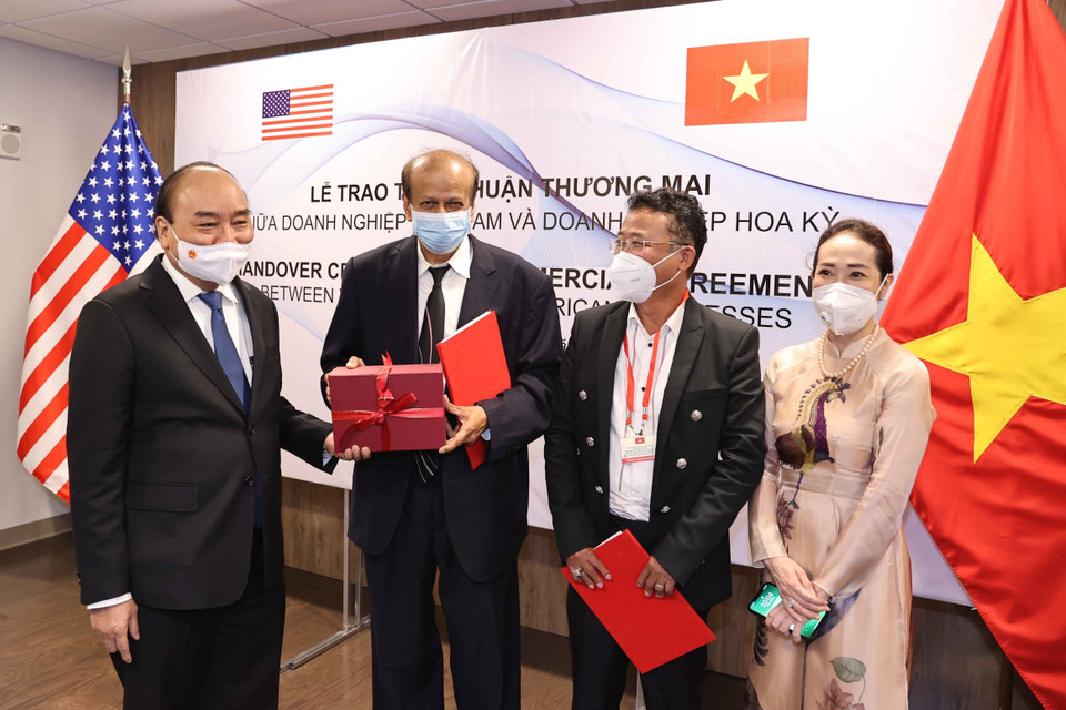 Chủ tịch nước Nguyễn Xuân Phúc tại buổi tiếp Tập đoàn Quantum. (Ảnh: Thống Nhất/TTXVN)