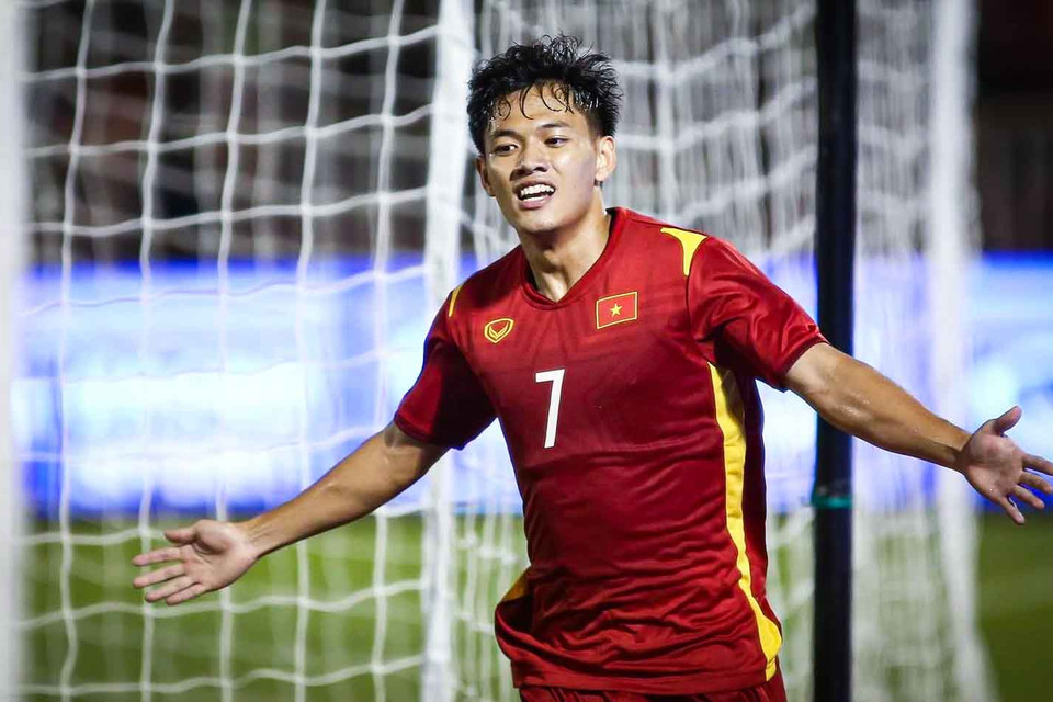 Hậu vệ Nguyễn Thanh Nhân lần đầu được triệu tập đã ghi bàn thắng nhân đôi cách biệt sau khi được vào sân ở hiệp hai. (Ảnh: PV/Vietnam+)