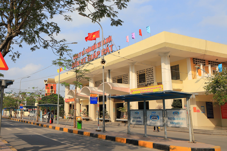 Tuy đã đến thời điểm người dân trở về quê ăn Tết nhưng các bến xe khách vắng bóng người, các nhà xe ngao ngán vì một mùa Tết thất thu. (Ảnh: Hoài Nam/Vietnam+)