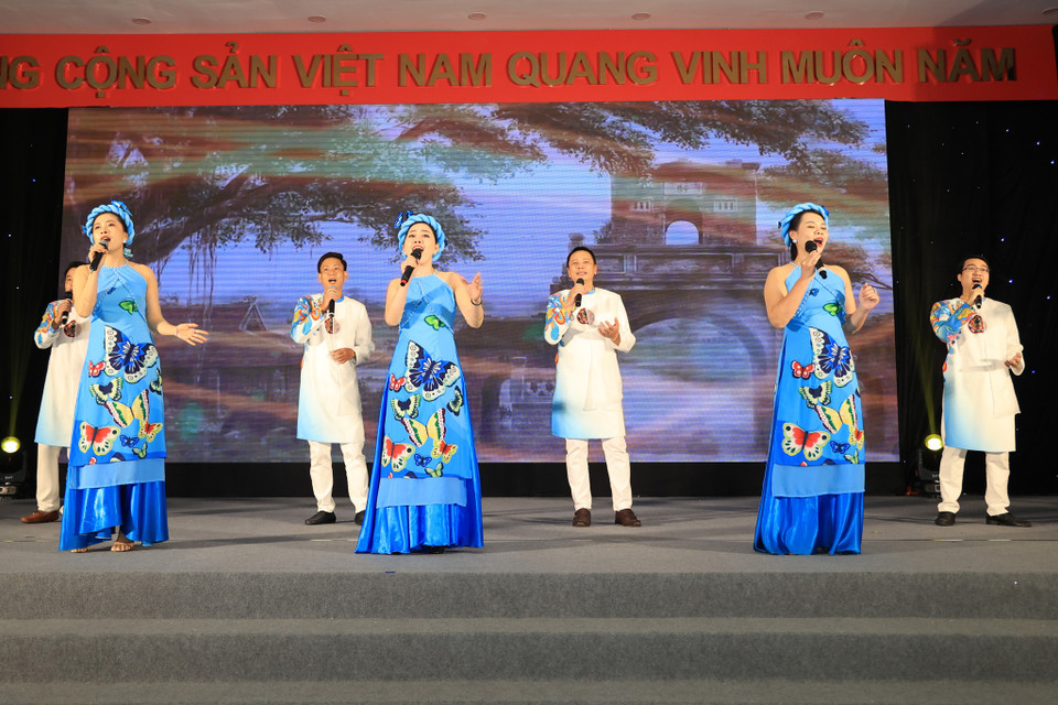 Sáng nay 15/9, Hội diễn văn nghệ lần thứ III do công đoàn Thông tấn xã Việt Nam đã được tổ chức chào mừng 77 năm ngày thành lập ngành. (Ảnh: Hoài Nam/Vietnam+) 