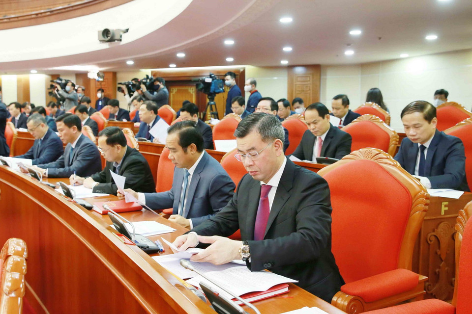 Các đồng chí Ủy viên Trung ương Đảng dự Hội nghị. (Ảnh: Phương Hoa/TTXVN)