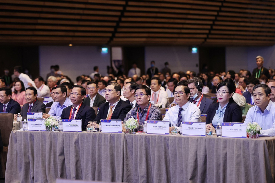 Các đại biểu dự Diễn đàn Kinh tế Việt Nam lần thứ tư. (Ảnh: Dương Giang/TTXVN)