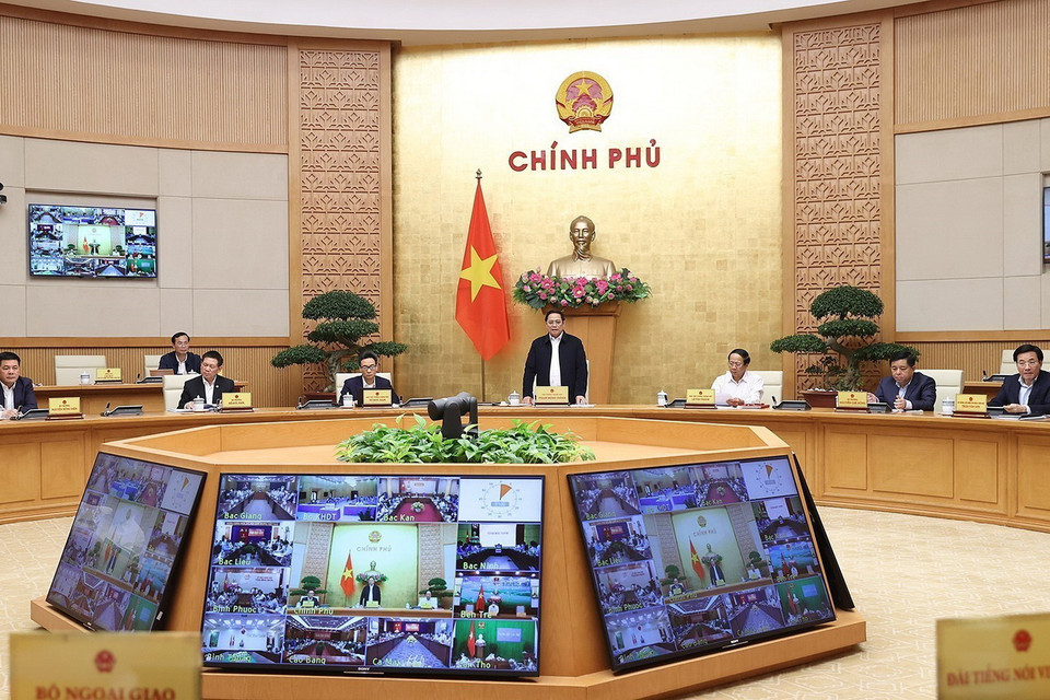  Theo chương trình, Hội nghị nghe, thảo luận về tình hình kinh tế-xã hội tháng 3 và 3 tháng năm 2022, triển khai Chương trình phục hồi và phát triển kinh tế-xã hội; nhiệm vụ và giải pháp trọng tâm thời gian tới; tình hình và giải pháp đẩy nhanh tiến độ phân bổ, giải ngân kế hoạch vốn đầu tư công năm 2022. (Ảnh: Dương Giang/TTXVN)