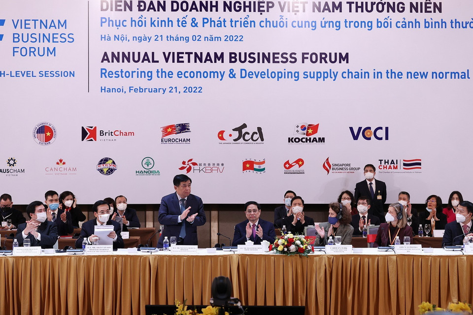 Bộ trưởng Bộ Kế hoạch và Đầu tư Việt Nam Nguyễn Chí Dũng đồng chủ trì Phiên cấp cao Diễn đàn doanh nghiệp Việt Nam thường niên (VBF). (Ảnh: Dương Giang/TTXVN) 