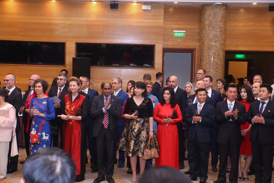 Các đại biểu quốc tế dự Lễ kỷ niệm. (Ảnh: Lâm Khánh/TTXVN)