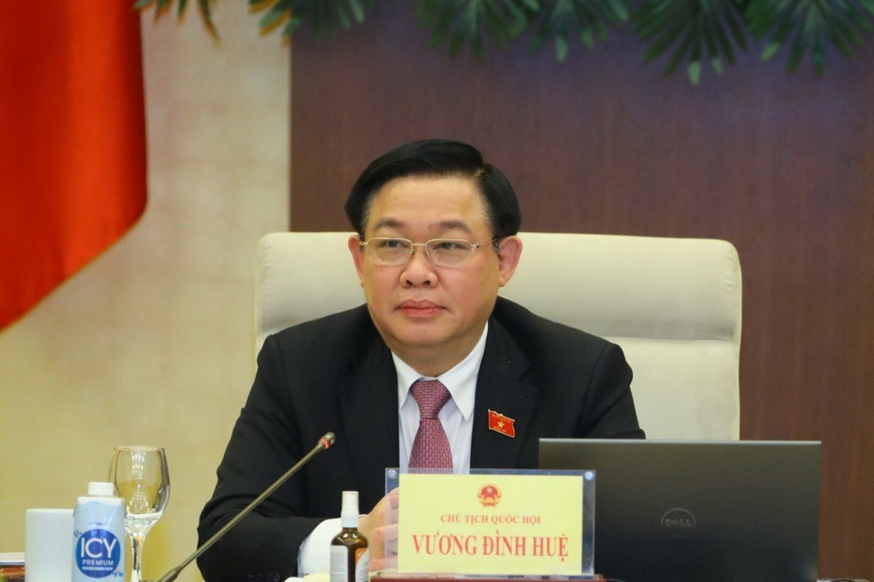 Chủ tịch Quốc hội Vương Đình Huệ phát biểu chỉ đạo tại buổi làm việc. (Ảnh: Văn Điệp/TTXVN)