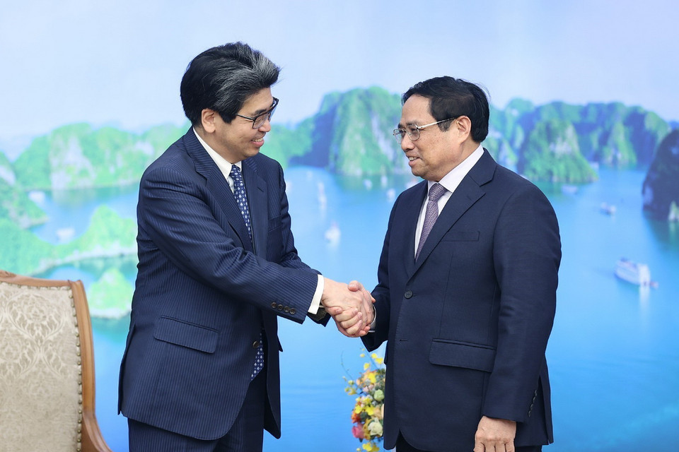 Thủ tướng Phạm Minh Chính tiếp Thống đốc JBIC Hayashi Nobumitsu. (Ảnh: Dương Giang/TTXVN)