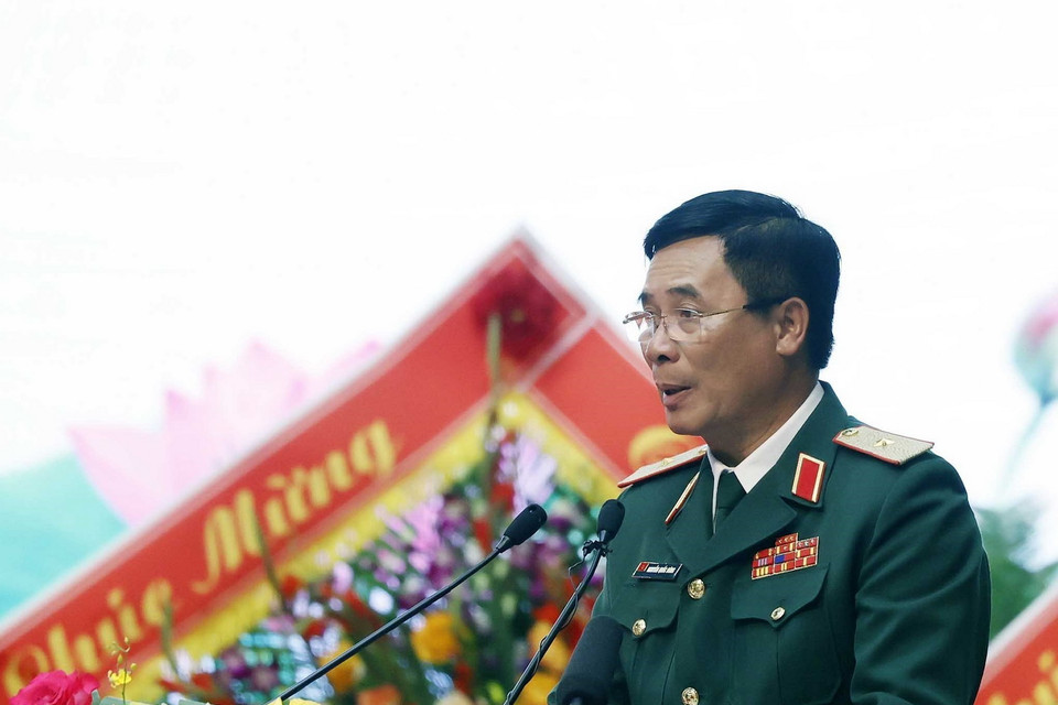 Thiếu tướng Nguyễn Quốc Dũng, Tư lệnh Binh đoàn 11 đọc diễn văn tại buổi lễ. (Ảnh: Thống Nhất/TTXVN)