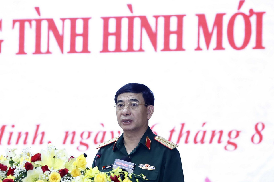 Đại tướng Phan Văn Giang, Phó Bí thư Quân ủy Trung ương, Bộ trưởng Bộ Quốc phòng, Phó Trưởng ban Thường trực Ban Chỉ đạo phát biểu. (Ảnh: Thống Nhất/TTXVN)