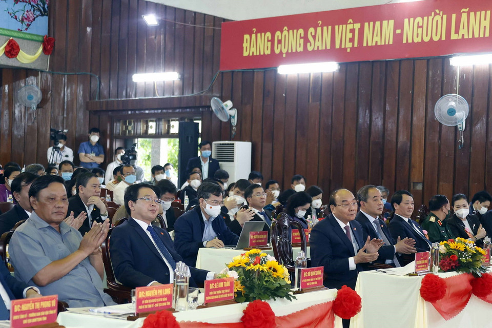 Chủ tịch nước Nguyễn Xuân Phúc tham dự buổi lễ. (Ảnh: Thống Nhất/TTXVN) 