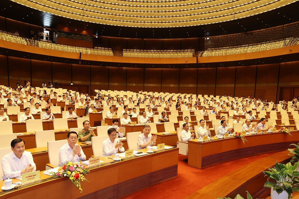 Các vị lãnh đạo Đảng, Nhà nước và các đại biểu dự hội nghị. (Ảnh: Trí Dũng/TTXVN)