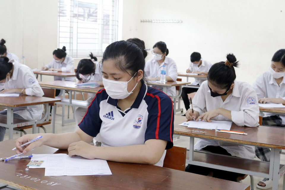  Các thí sinh ở Bắc Giang sẵn sàng làm bài thi. (Ảnh: Đồng Thúy/TTXVN)