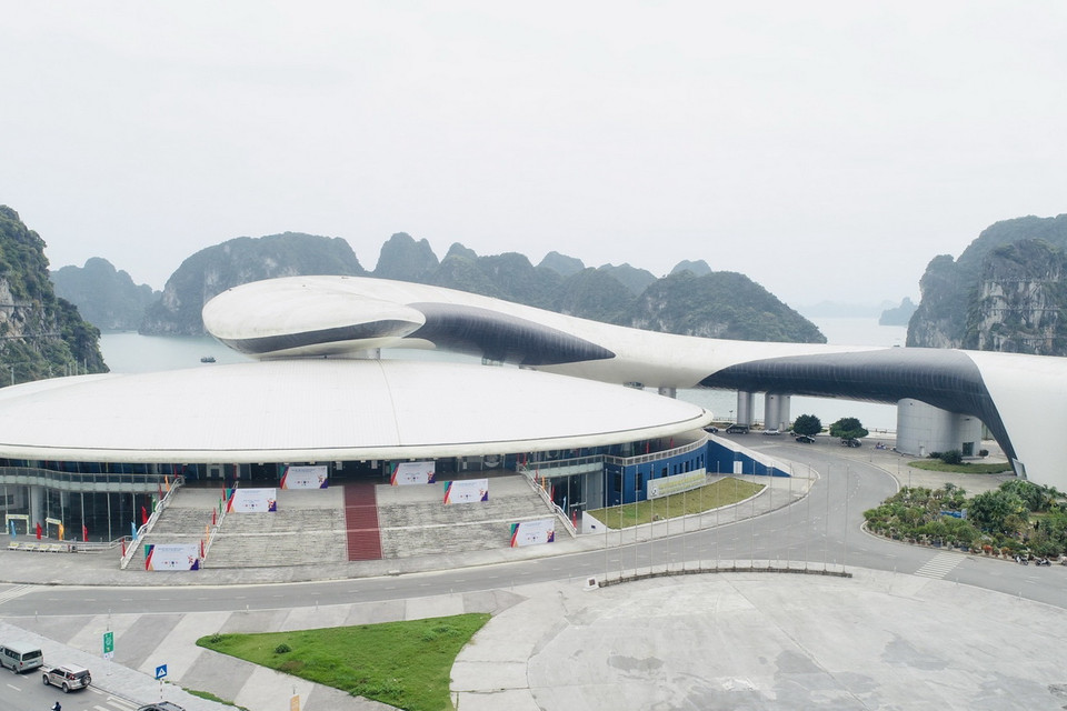  Cung Quy hoạch, Hội chợ và Triển lãm tỉnh Quảng Ninh, thành phố Hạ Long - nơi thi đấu bộ môn Cờ vua. (Ảnh: Thanh Vân/TTXVN)