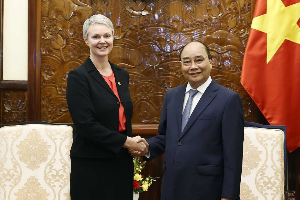 Chủ tịch nước Nguyễn Xuân Phúc tiếp Đại sứ Vương quốc Na Uy Hilde Solbakken. (Ảnh: Thống Nhất/TTXVN)