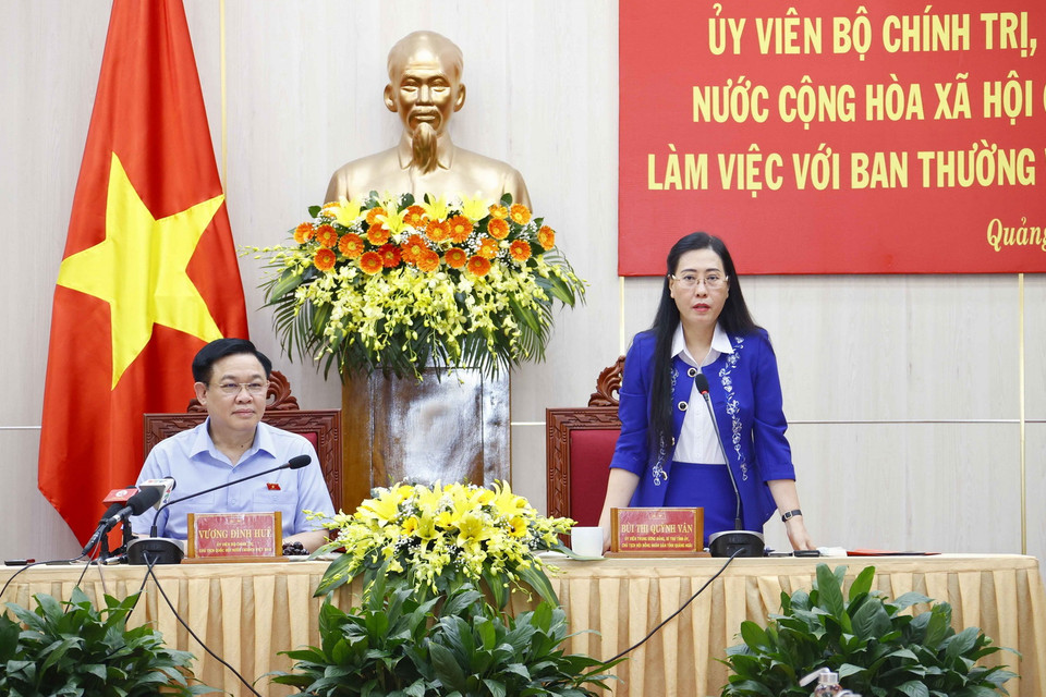 Bà Bùi Thị Quỳnh Vân, Ủy viên Trung ương Đảng, Bí thư Tỉnh ủy, Chủ tịch HĐND tỉnh Quảng Ngãi phát biểu. (Ảnh: Doãn Tấn/TTXVN)