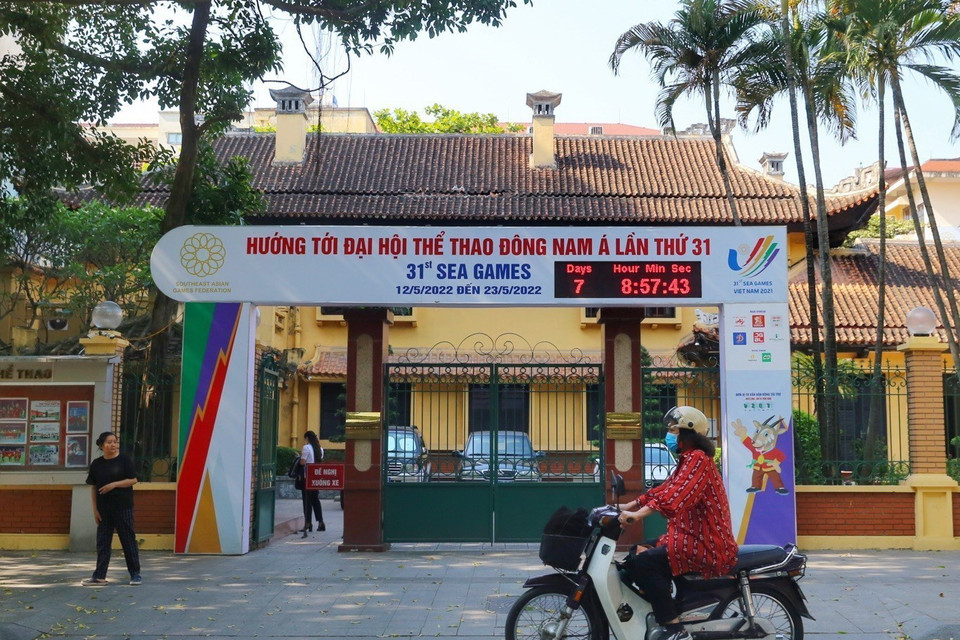 Đồng hồ đếm ngược SEA Games 31 được đặt tại Tổng cục Thể dục Thể thao. (Ảnh: Tuấn Đức/TTXVN)