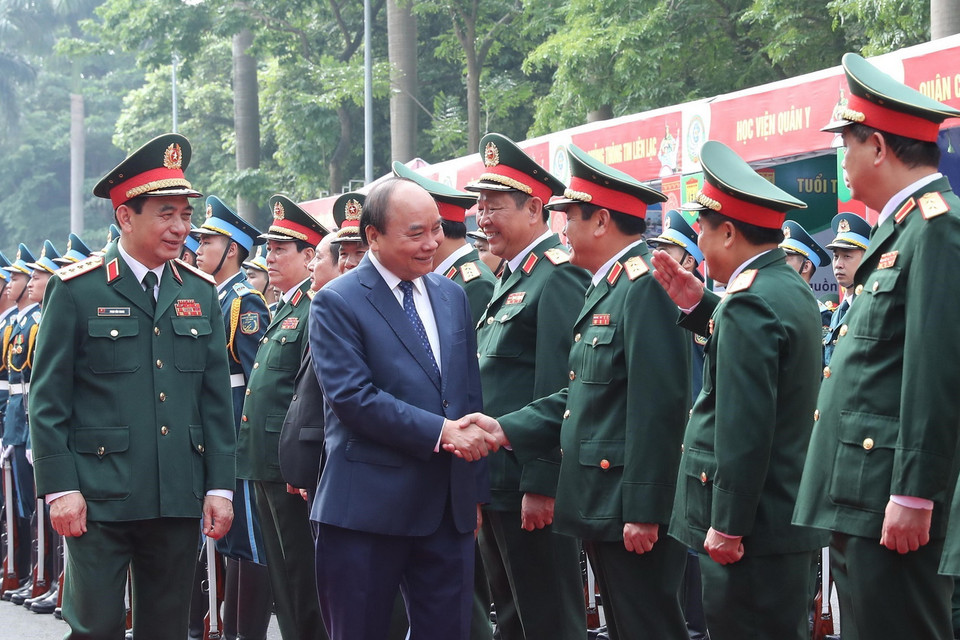 Sáng 19/5, tại Trụ sở Bộ Quốc phòng, Chủ tịch nước Nguyễn Xuân Phúc dự Lễ trao Giải thưởng Hồ Chí Minh về khoa học, công nghệ lĩnh vực quân sự, quốc phòng. (Ảnh: Trọng Đức/TTXVN)