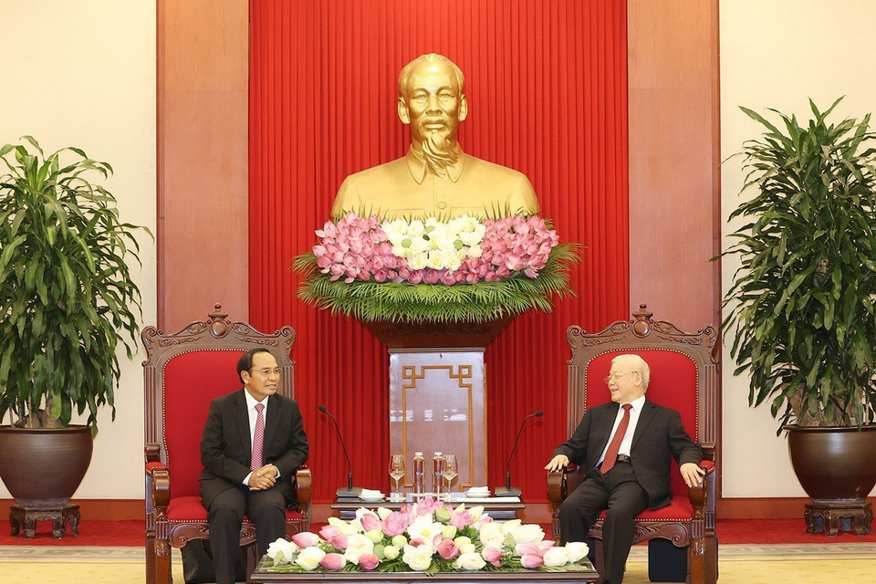  Tổng Bí thư Nguyễn Phú Trọng tiếp Ủy viên Bộ Chính trị, Thường trực Ban Bí thư Đảng Nhân dân Cách mạng Lào, Phó Chủ tịch nước Lào Bounthong Chitmany. (Ảnh: Trí Dũng/TTXVN)