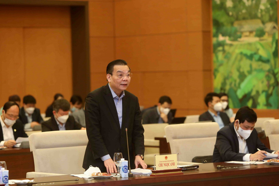  Chủ tịch Ủy ban Nhân dân thành phố Hà Nội Chu Ngọc Anh phát biểu tại buổi làm việc. (Ảnh: An Đăng/TTXVN)