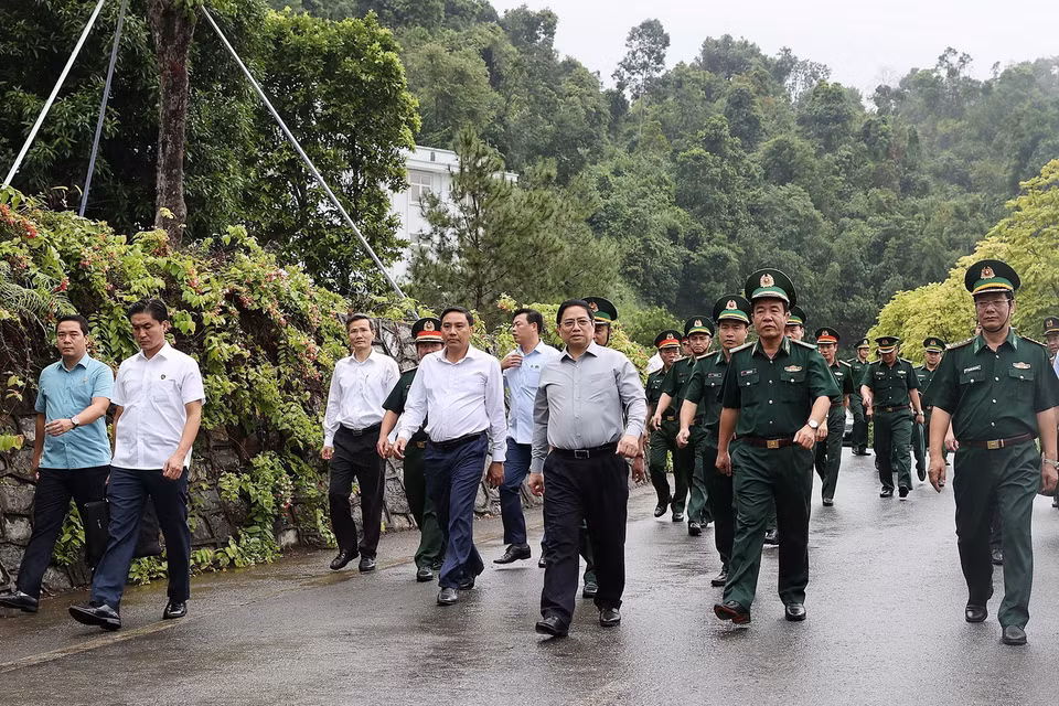 Thủ tướng Phạm Minh Chính thăm Bộ Chỉ huy Bộ đội Biên phòng tỉnh Lào Cai. (Ảnh: Dương Giang/TTXVN)