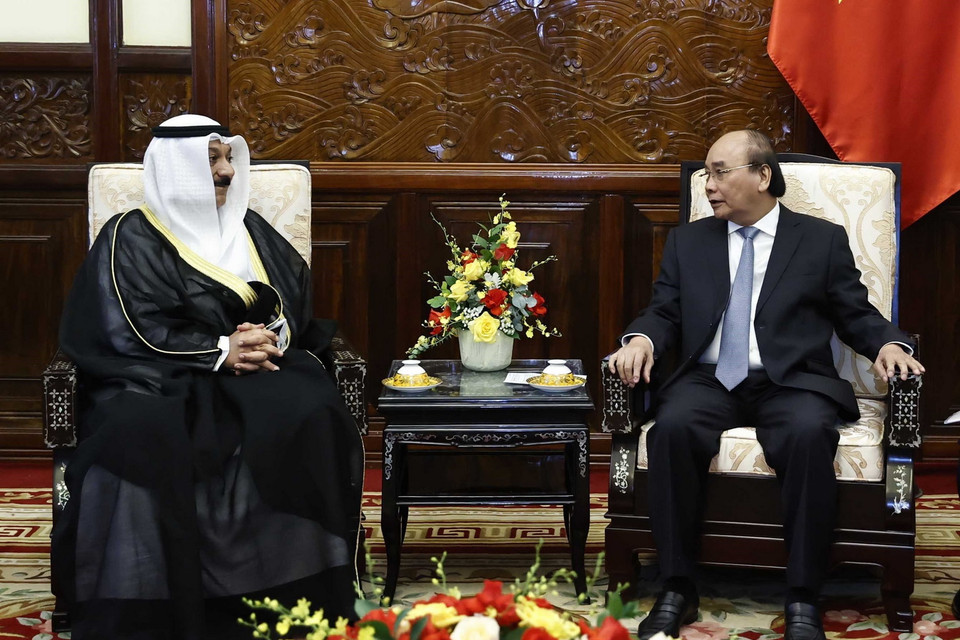 Chủ tịch nước Nguyễn Xuân Phúc tiếp Đại sứ Kuwait Yousef Ashour Al-Sabbagh. (Ảnh: Thống Nhất/TTXVN)