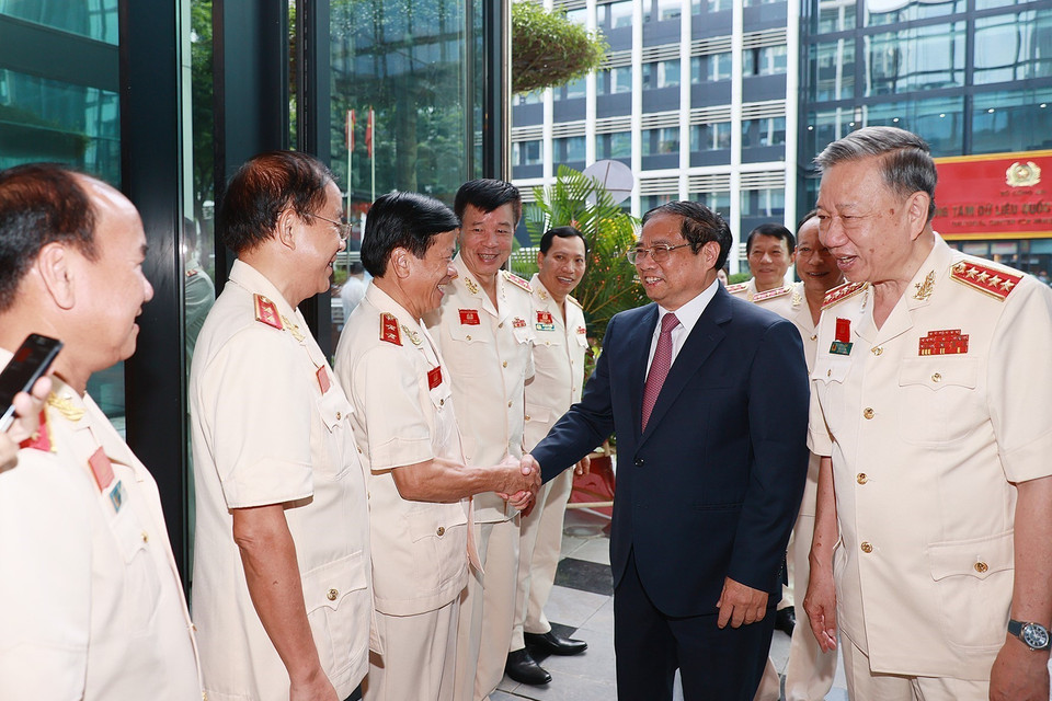 Sáng 17/8/2023, tại Hà Nội, Thủ tướng Phạm Minh Chính dự Đại hội thành lập Hội Cựu Công an Nhân dân Việt Nam. (Ảnh: Dương Giang/TTXVN)