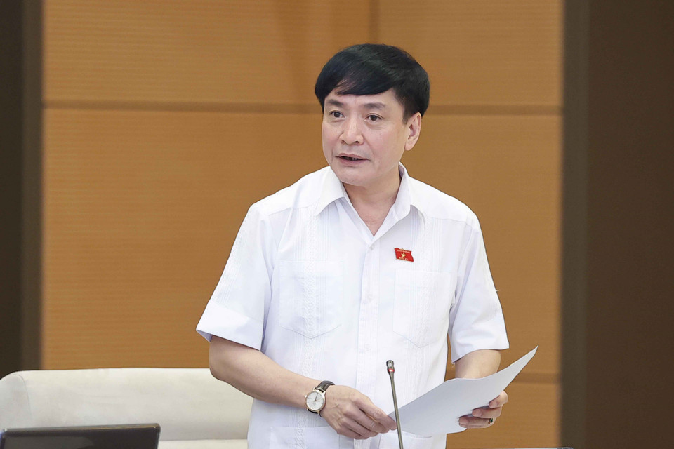 Tổng Thư ký Quốc hội, Chủ nhiệm Văn phòng Quốc hội Bùi Văn Cường phát biểu. (Ảnh: Doãn Tấn/TTXVN)