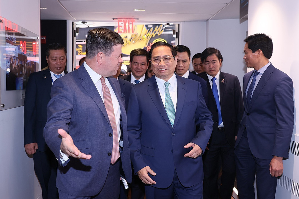 Thủ tướng Phạm Minh Chính thăm Sàn giao dịch Nasdaq. (Ảnh: Dương Giang/TTXVN)