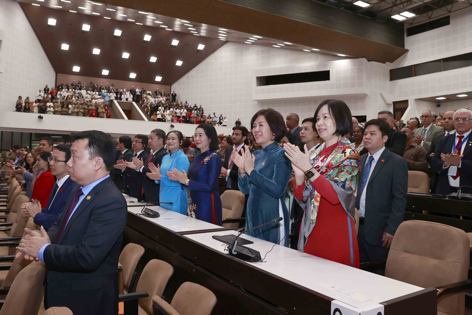 Đại biểu Việt Nam dự phiên họp đặc biệt của Quốc hội Cuba. (Ảnh: Doãn Tấn/TTXVN)