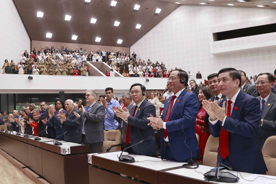 Đại biểu Việt Nam dự phiên họp đặc biệt của Quốc hội Cuba. (Ảnh: Doãn Tấn/TTXVN)