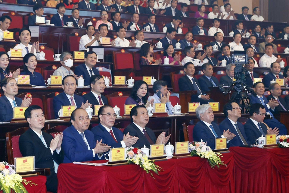 Chủ tịch nước Nguyễn Xuân Phúc và các vị lãnh đạo, nguyên lãnh đạo Đảng, Nhà nước dự Lễ kỷ niệm 110 năm ngày sinh Tổng Bí thư Nguyễn Văn Cừ (9/7/1912-9/7/2022). (Ảnh: Thống Nhất/TTXVN)