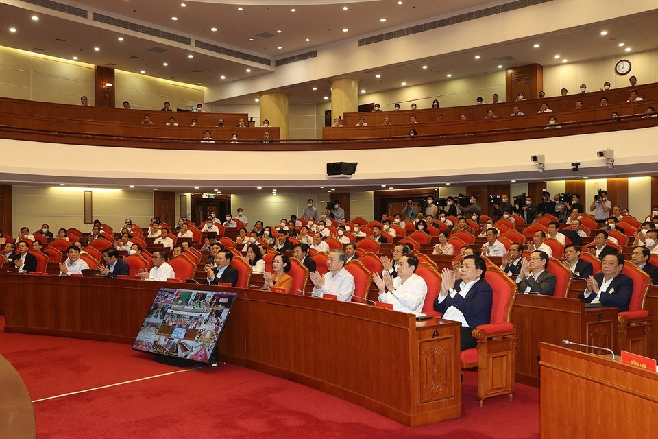 Các lãnh đạo Đảng, Nhà nước và các đại biểu dự hội nghị. (Ảnh: Trí Dũng/TTXVN)