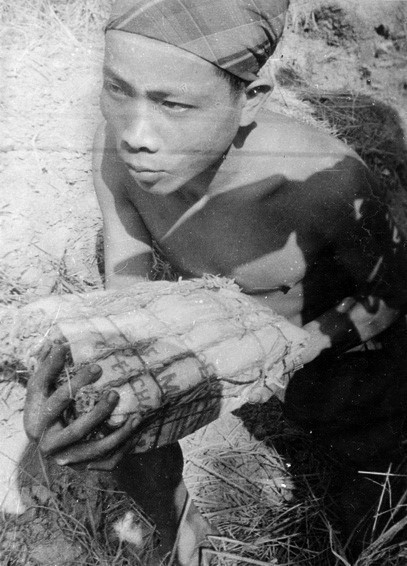 Chiến sỹ giải phóng quân Huỳnh Bá Liên đánh mìn đài phát thanh Sài Gòn, đêm 31/1 rạng ngày 1/2/1968. (Ảnh Tư liệu TTXVN)