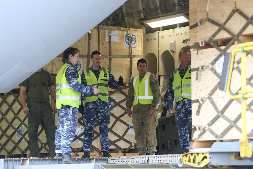 Máy bay vận tải quân sự C17 của Không quân Australia đưa các cán bộ, chiến sỹ Bệnh viện dã chiến cấp 2 số 2 sang Nam Sudan. (Ảnh: Dương Giang/TTXVN)