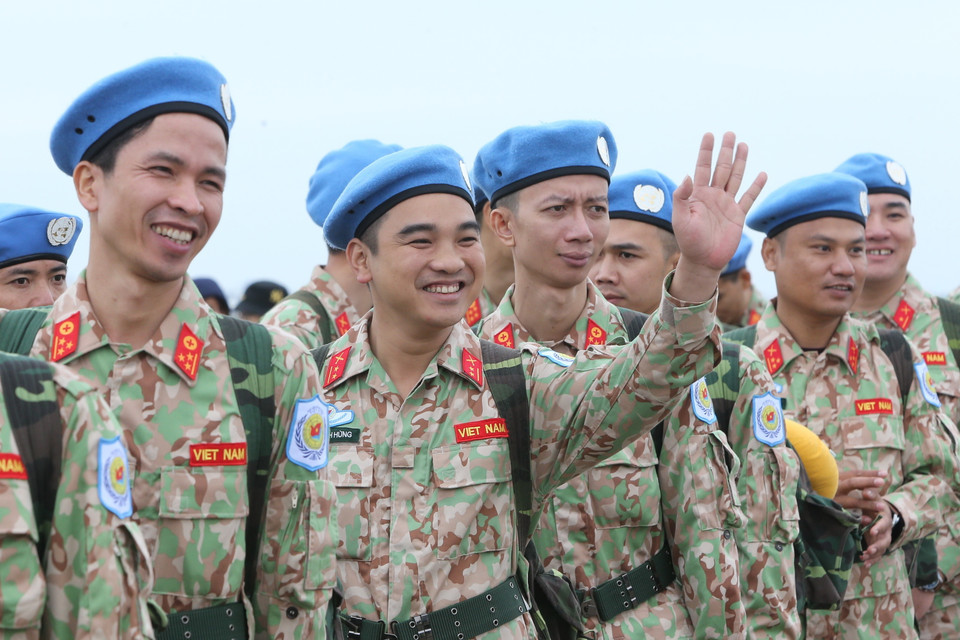 Cán bộ, chiến sỹ Bệnh viện dã chiến cấp 2 số 2 lên đường làm nhiệm vụ tại Phái bộ Liên hợp quốc tại Nam Sudan. (Ảnh: Dương Giang/TTXVN)